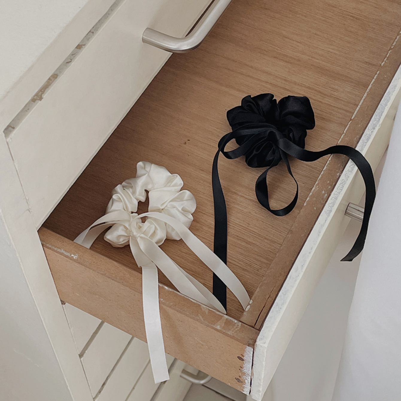 |SLOWAND| Marry Ribbon Scrunchy