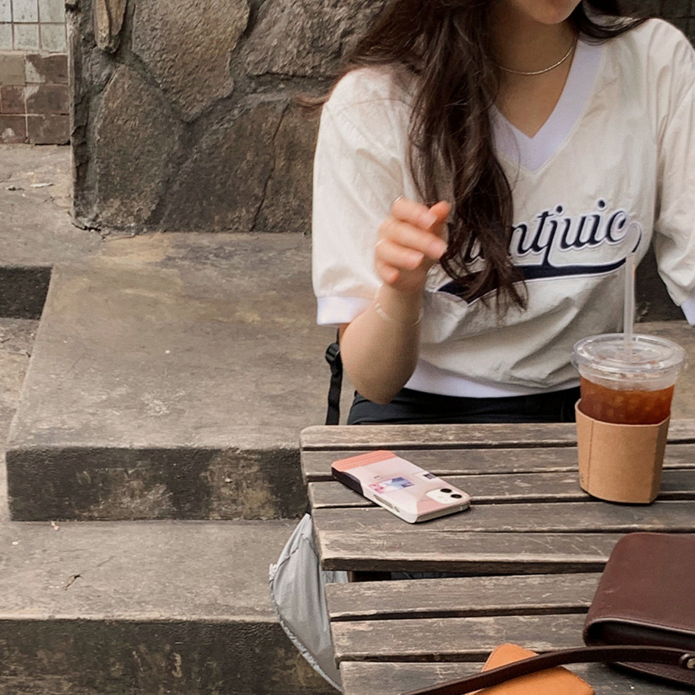|SLOWAND| Lettering V Sweatshirt