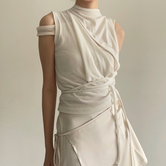 |ADELIO| Troi Cut Out Sleeveless