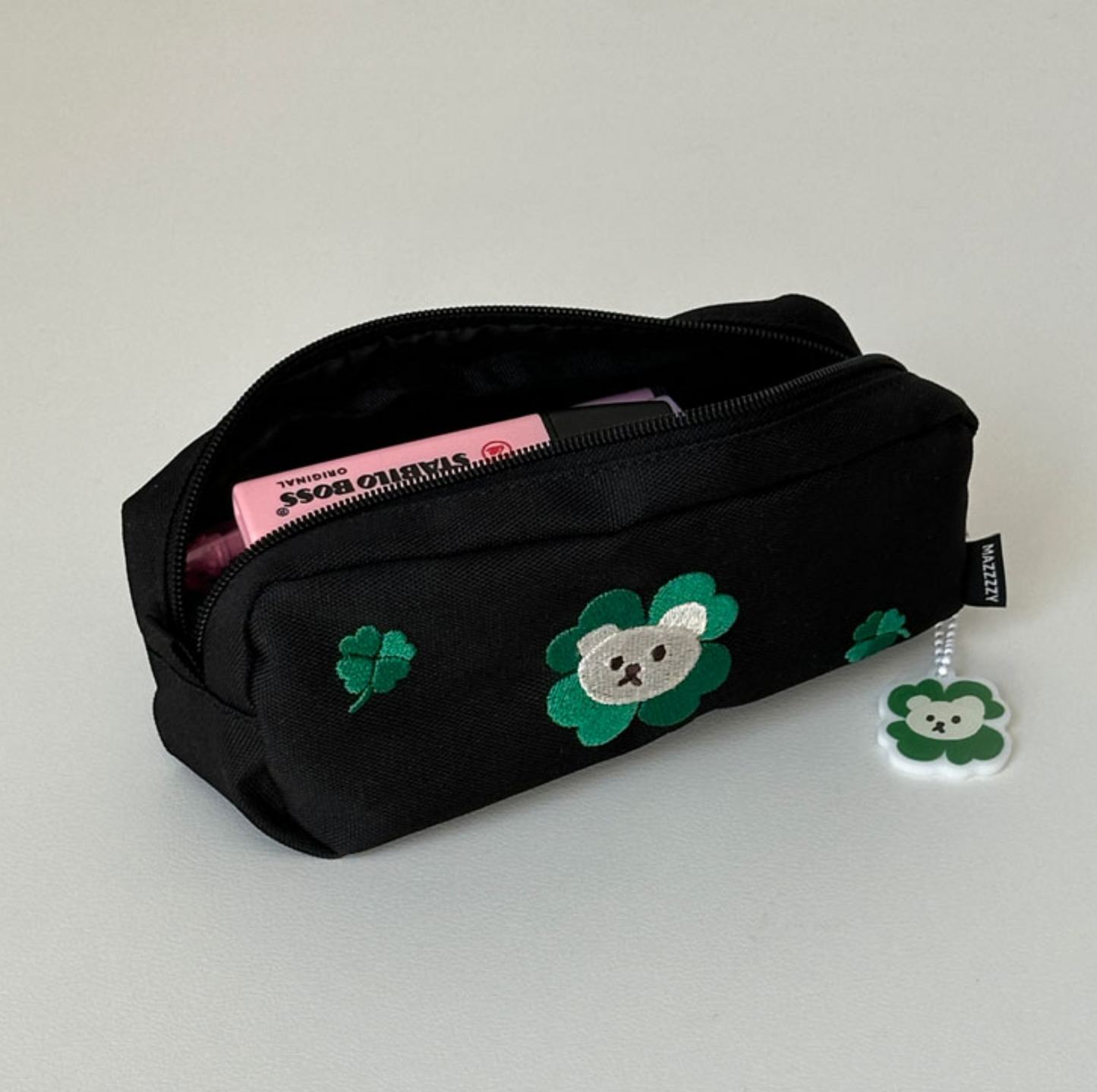 |MAZZZZY| Clover Muffin Pencil Case