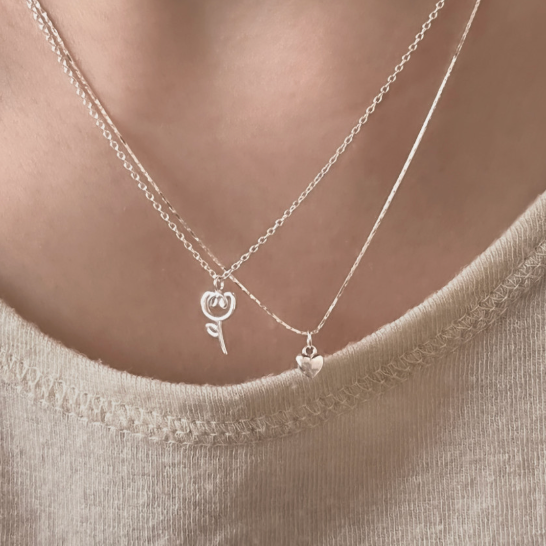 |aube n berry| Rose Layered Pendant Necklace
