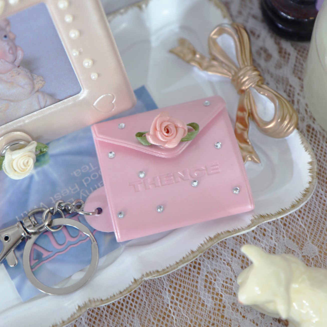 |THENCE| Shimmer Mini Album Key Holder Pink