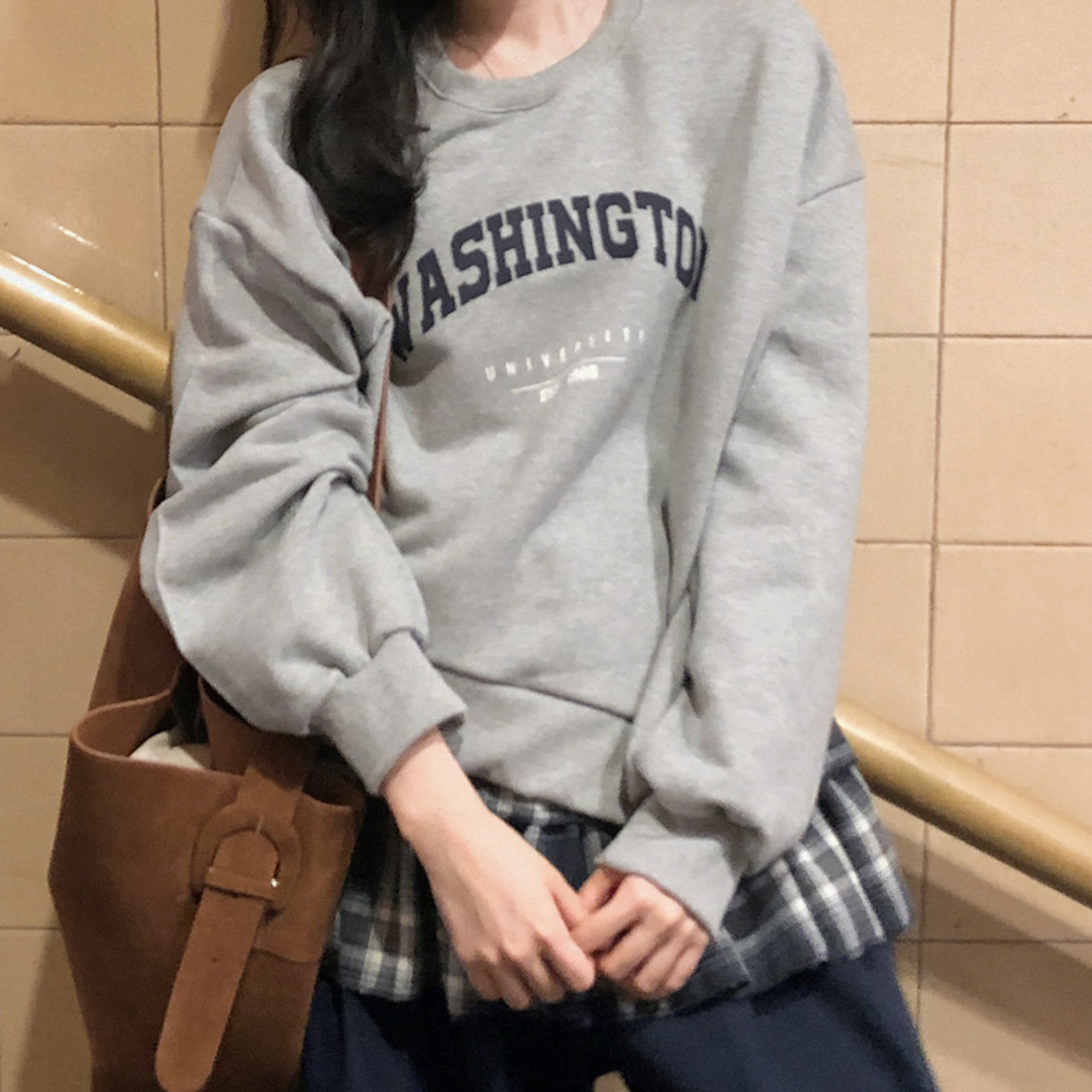 |SLOWAND| Lettering Unbalanced Slit Sweatshirt