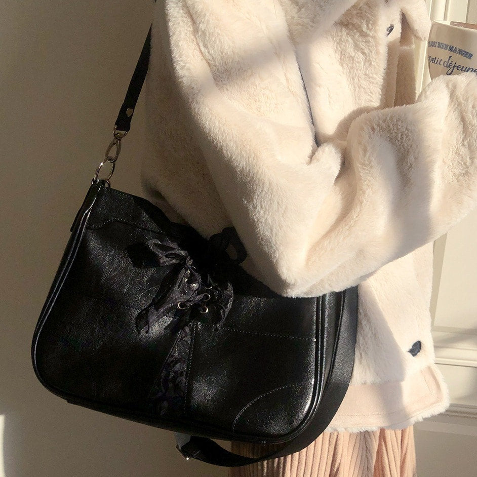 |ovuni| BUSTIER RIBBON BAG BLACK