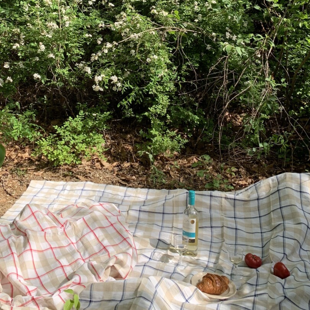 |ONMYOWN| Post Linen Picnic Mat
