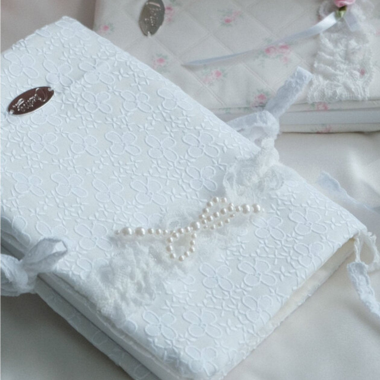 |COZING| Glow Book Cover (White)