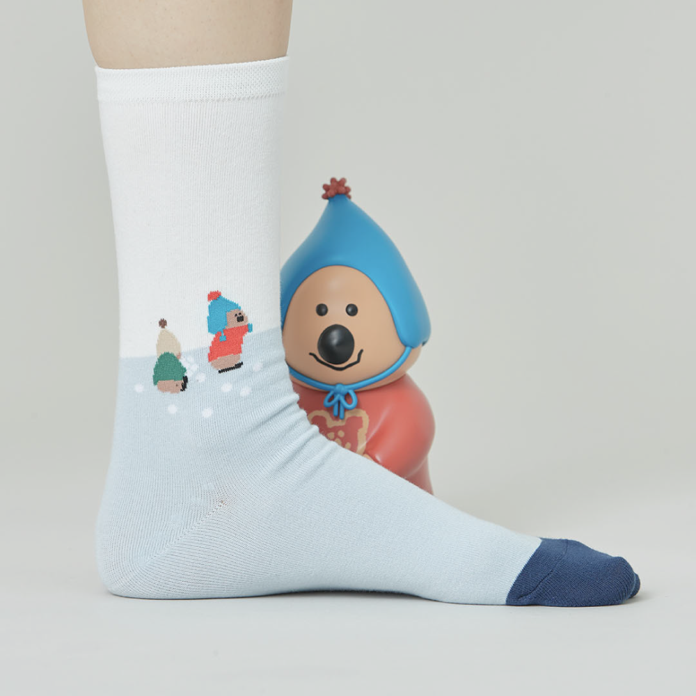 |Dinotaeng| Marshville Snow Fight Single Socks WH