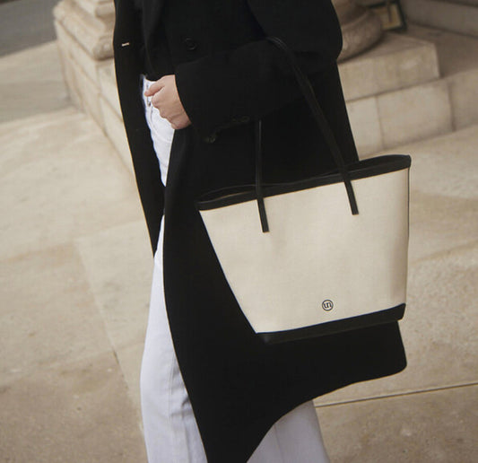 |untidy||Vegan Leather| City Bag Black
