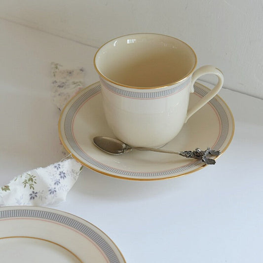 |Unexpected Flow| Lenox Biltmore Cup & Saucer