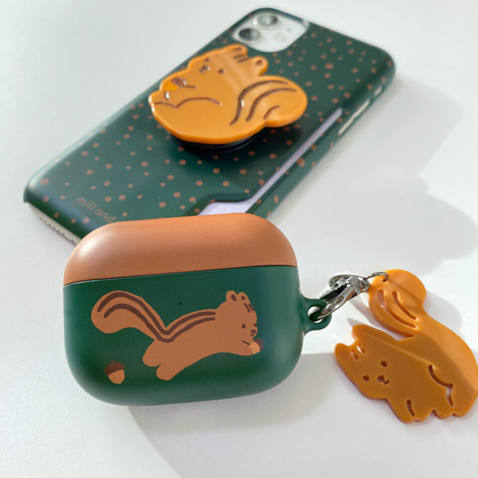 ｜mill and moi｜ Daram Tori Green Airpods Case