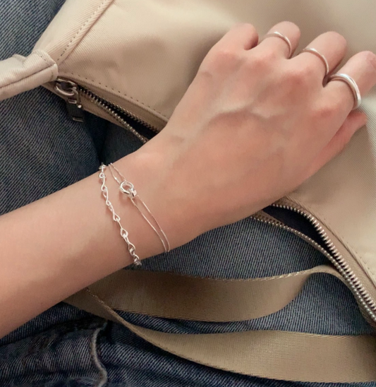 ｜DUNGEUREON｜ ｜925 Silver｜ Silky Chain Bracelet