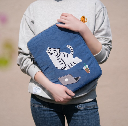 ｜MUZIK TIGER｜ It's Okay Laptop Case/ Ipad Pouch