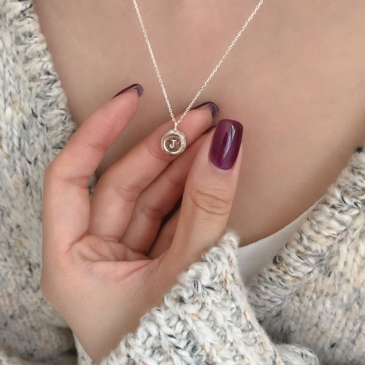 ｜moat｜ Circle Initial Necklace ｜a-z｜ (silver925)