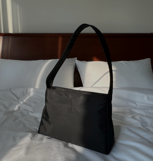 ｜mucu and ebony｜ Comfy Bag (Black)