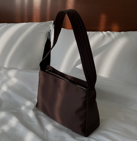 ｜mucu and ebony｜ Comfy Bag (Dark Brown)
