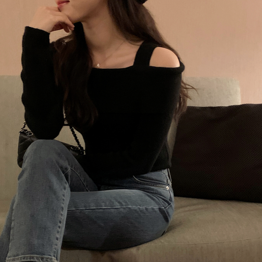 ｜SHOPPERLAND｜ Blanc Off-shoulder Knitwear