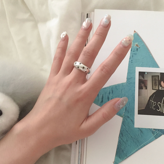 ｜moat｜ Bold Star Ring