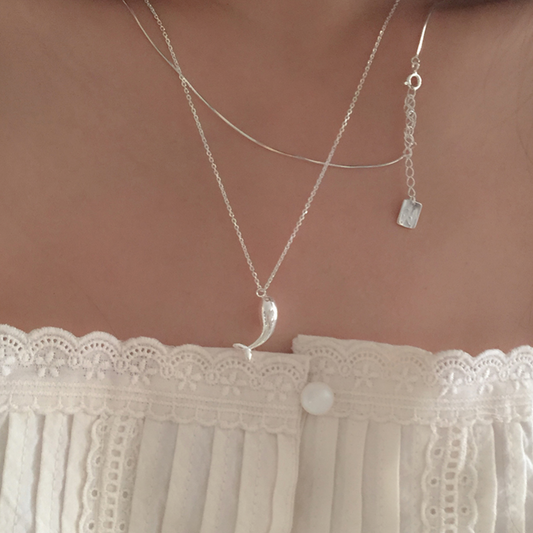 ｜moat｜ Dolphin Necklace (silver925)