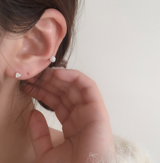 ｜moat｜ Snow Ball Piercing (silver925)