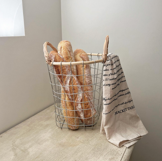｜Bracket Table｜ Wire Baguette Basket
