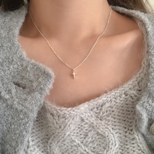 ｜moat｜ Point Cross Necklace (silver925)