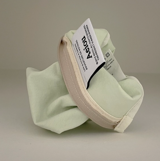 ｜aeiou｜ Aeiou Basic Pouch (M size) Celery water