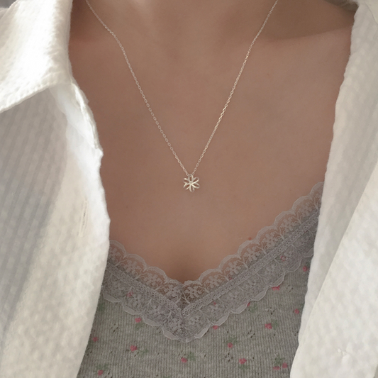 ｜moat｜ Powder Flower Necklace (Silver925)