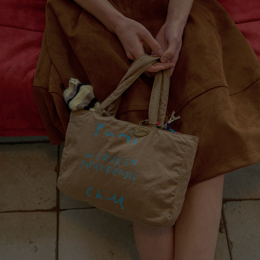 ｜HOTEL PARIS CHILL｜ Paper Heart Puffer Tote Bag (Toffee)