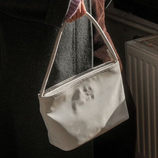 ｜mucu and ebony｜ Near Flat Bag Mucu Grey