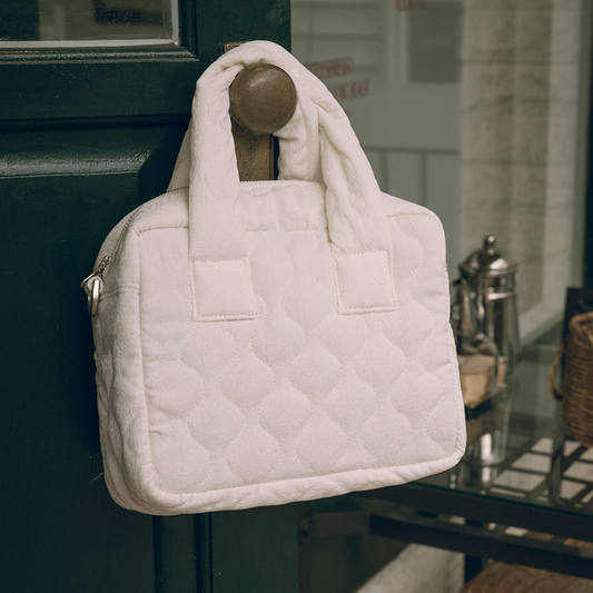 ｜VANONE ATELIER｜ Grandma Square Padding Bag Ivory