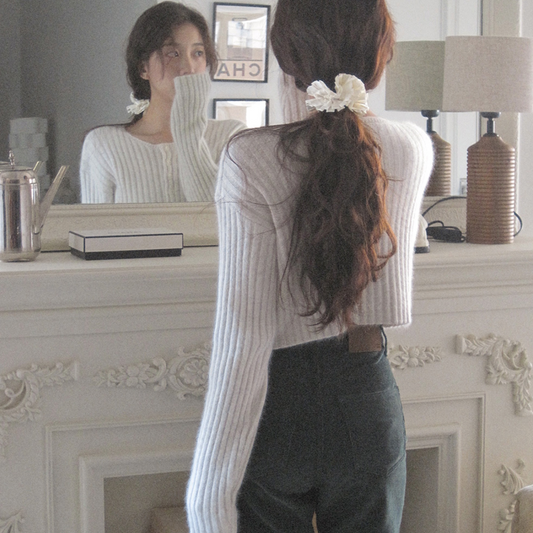 ｜WITHBLOOM｜ Raccoon Wool Golgi Crop Cardigan Ivory