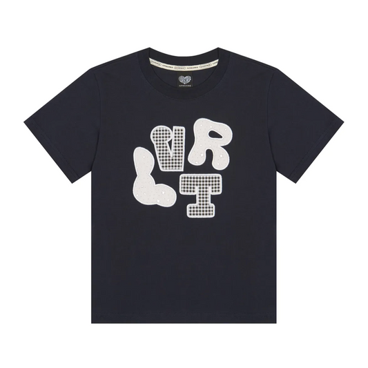 ｜LUVISTRUE｜ LVTR PATCH TEE(NAVY)