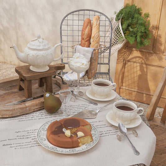 ｜Bracket Table｜ Victorian Teapot / Teacup set